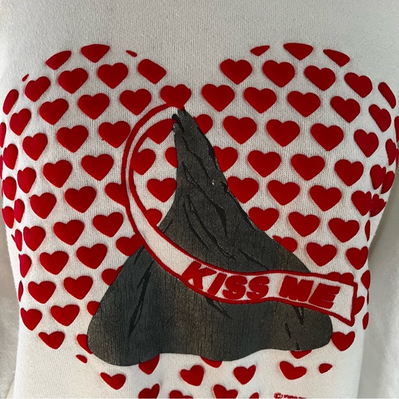 VINTAGE Hershey’s Kiss crewneck made in USA - Picture 1 of 4